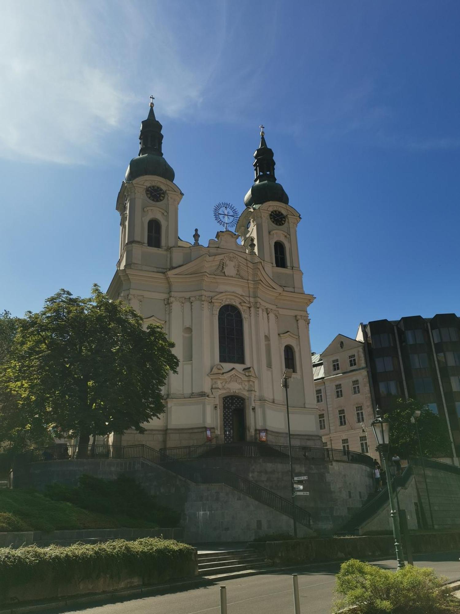 Ubytovani Ester - Utulny Byt V Lazenskem Centru Karlovych Varu Se Zahradkou Lejlighed Karlsbad Eksteriør billede
